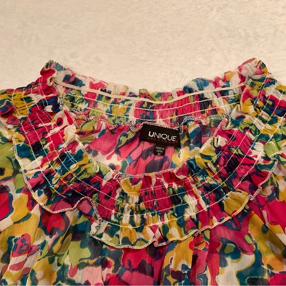 Women’s Unique Spectrum Multi Color Top With Ruffle Trim Size Medium - Picture 6 of 12